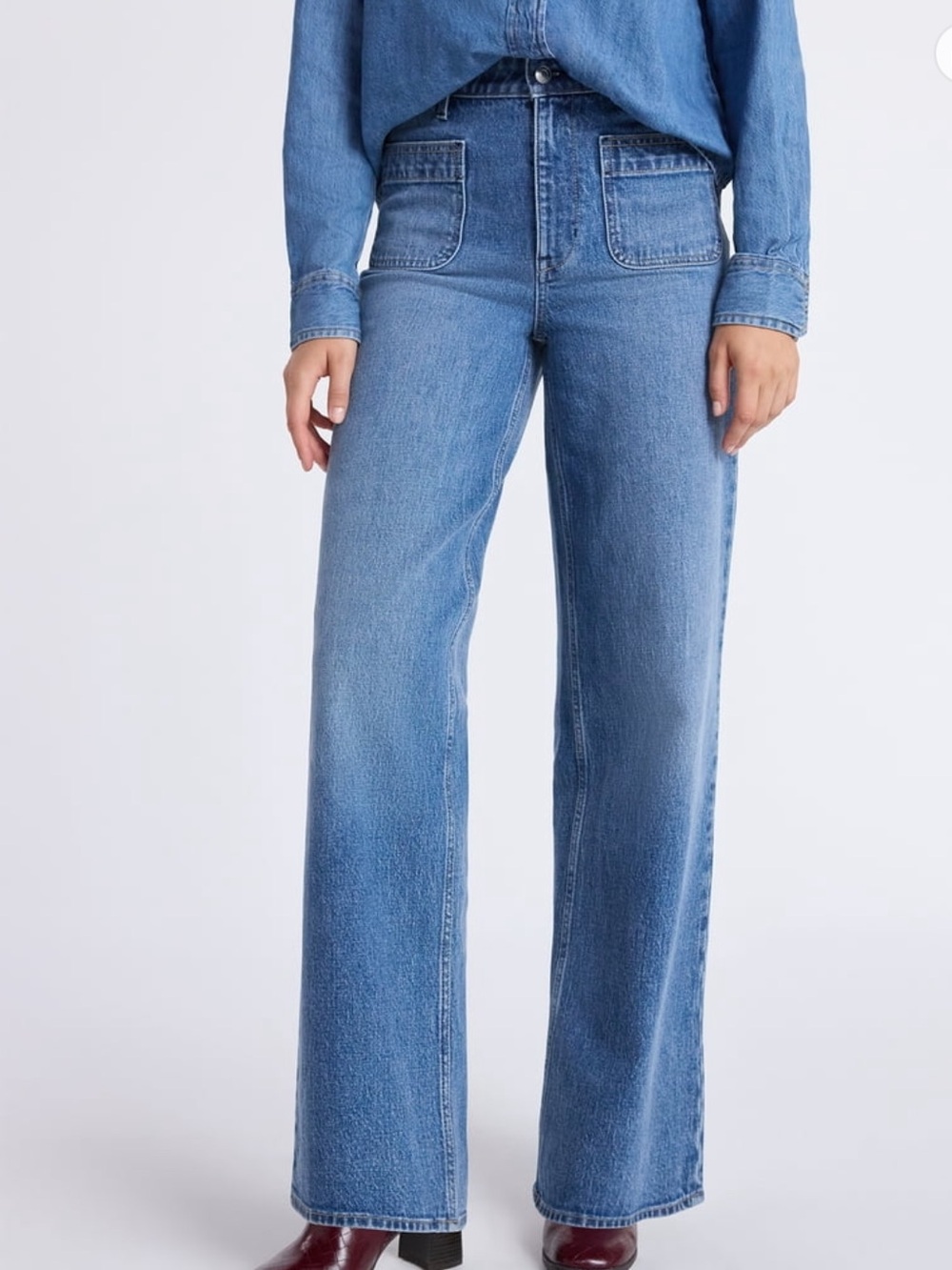 Free Assembly High Rise Wide Leg Patch Pocket Jeans Size 4 NWT Blue